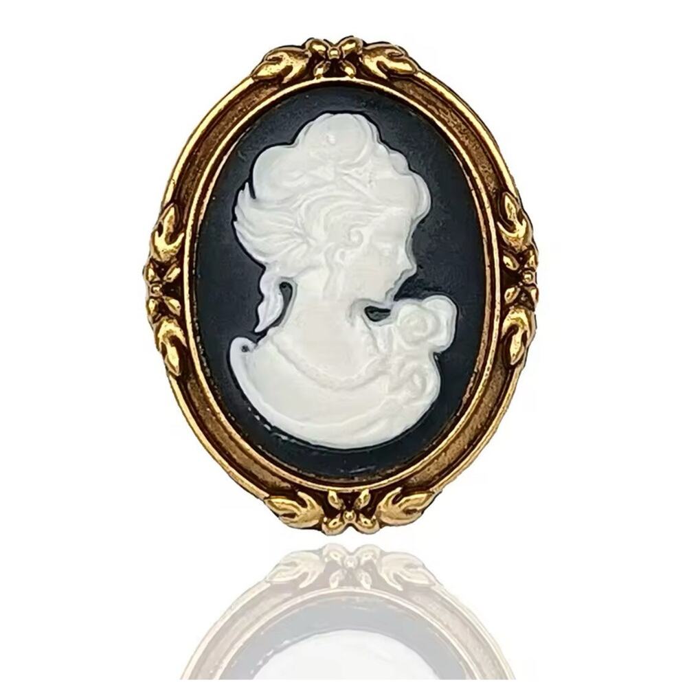 Women’s fashion Queen head portrait Brooch Antique‎ Victorian Vintage Style Pin